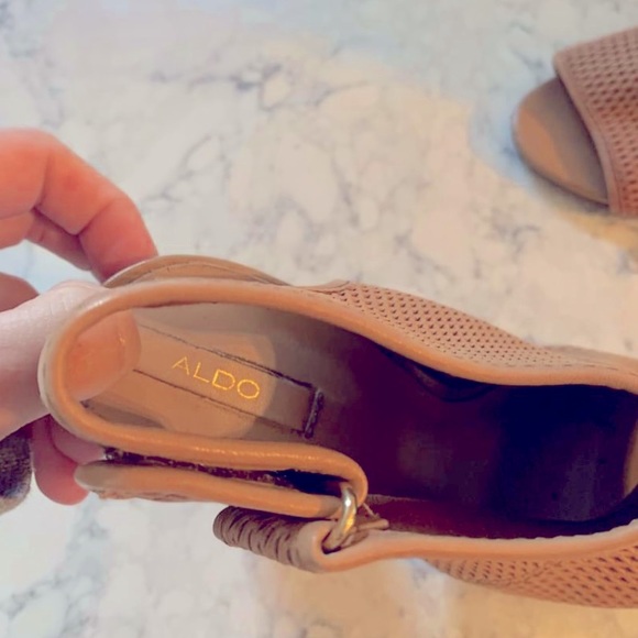 ALDO Chunky Heels - Picture 2 of 2